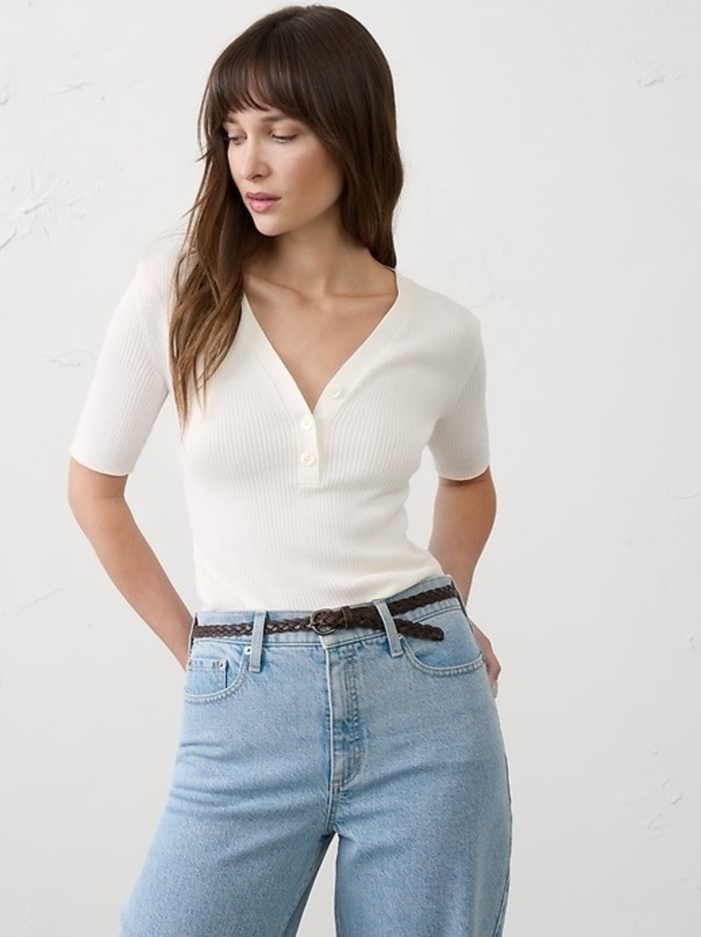 Banana Republic Ribbed V-Neck Henley Top, mid sleeves, off-white, Sz M, BNWT